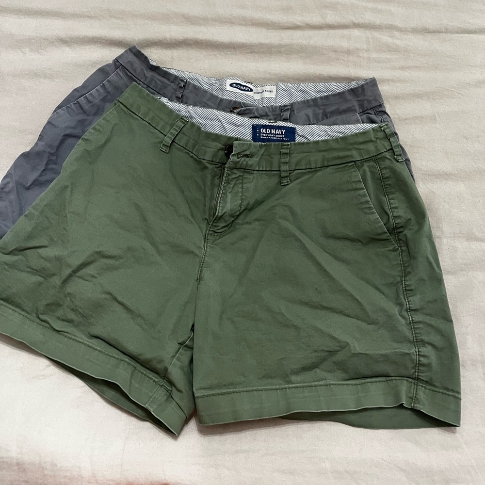 Old Navy -2 Shorts Bundle- Every Day Shorts